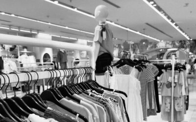 Mode mass-market : le premier vestiaire des Français